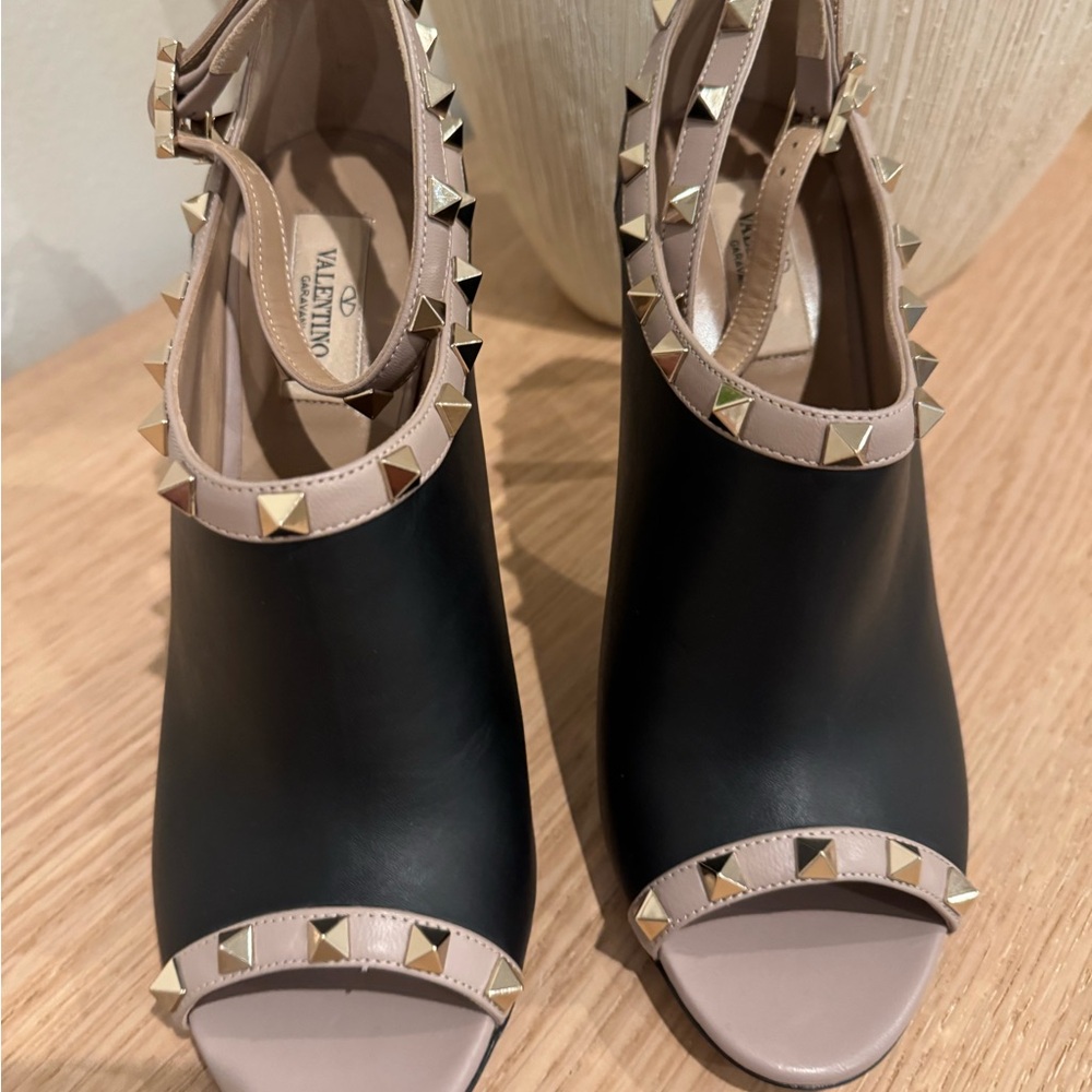 Valentino Garavani Black and Nude Rockstud Open-Toe Heels